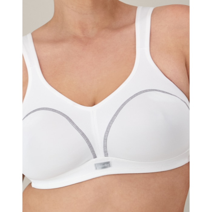 WonderBra High Impact Wireless Sports Bra