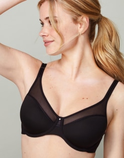 Wonderbra Wireless Bra with Wide Underbust Wonderband, Nude