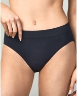 Bali Seamless All-Over Smoothing Hi-Cut Brief