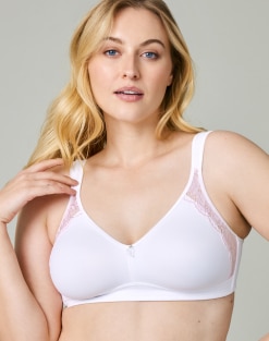 WonderBra Plus Style No Poke Wireless Bra